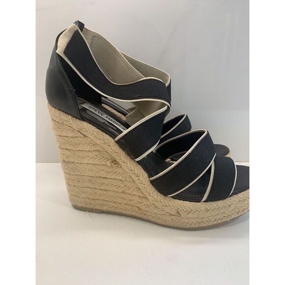 Steve Madden Black & White Wedge Sandal. Size 9.5. Pre Owned. Minor Wear & Tear - Picture 2 of 9